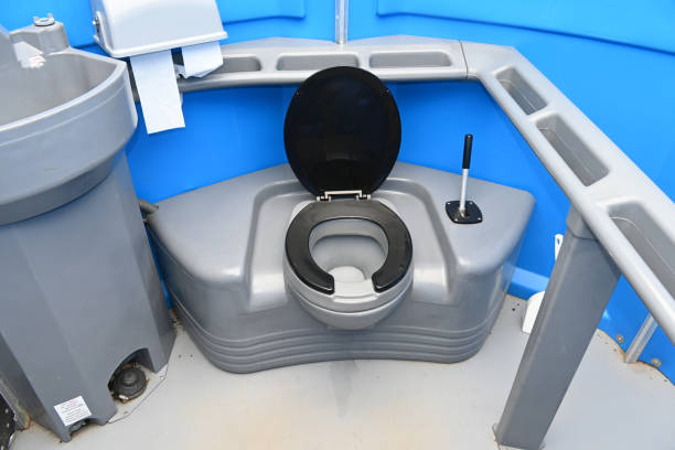 Porta potty delivery and setup in Shively, KY